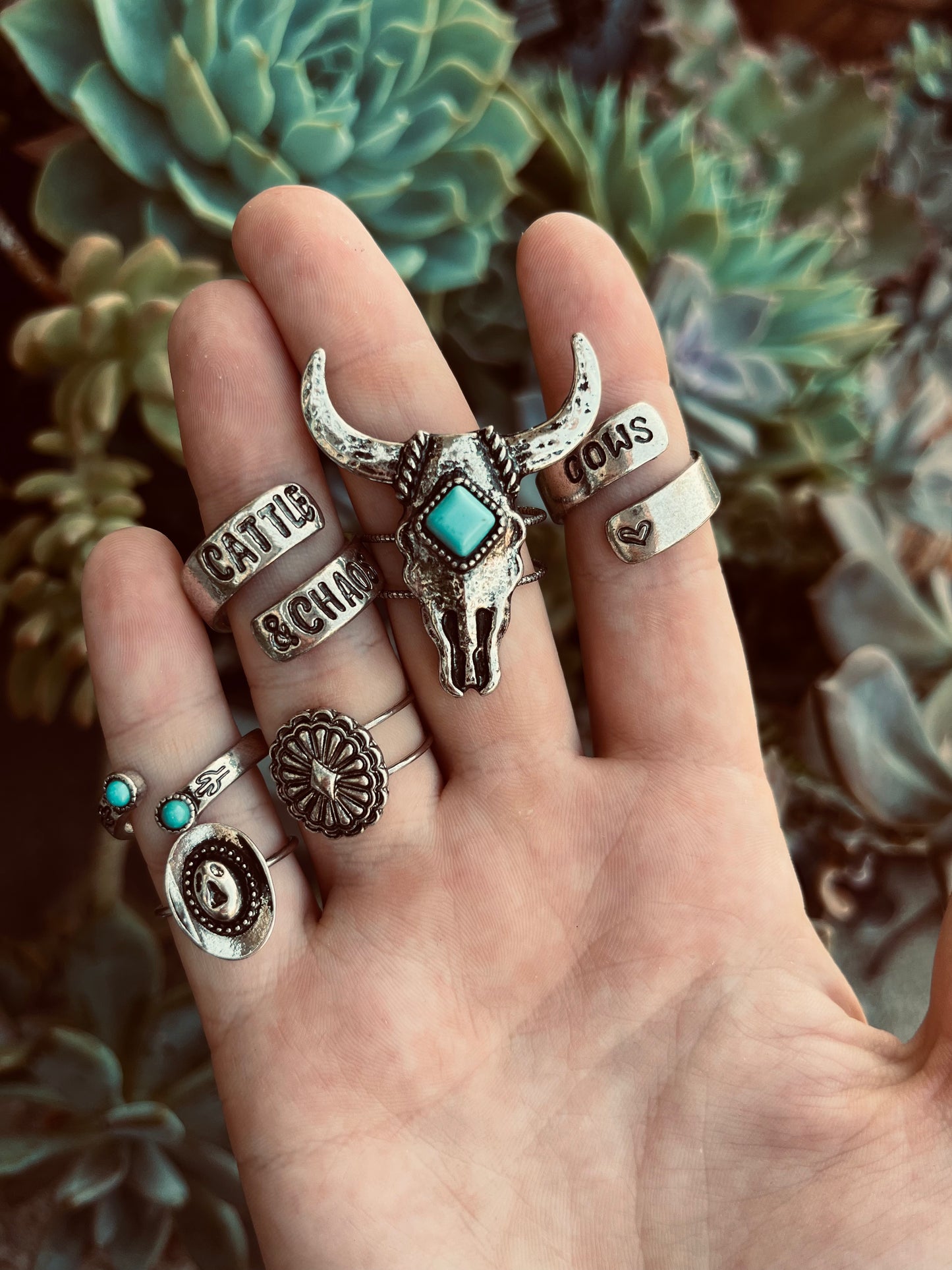 Long horn ring set