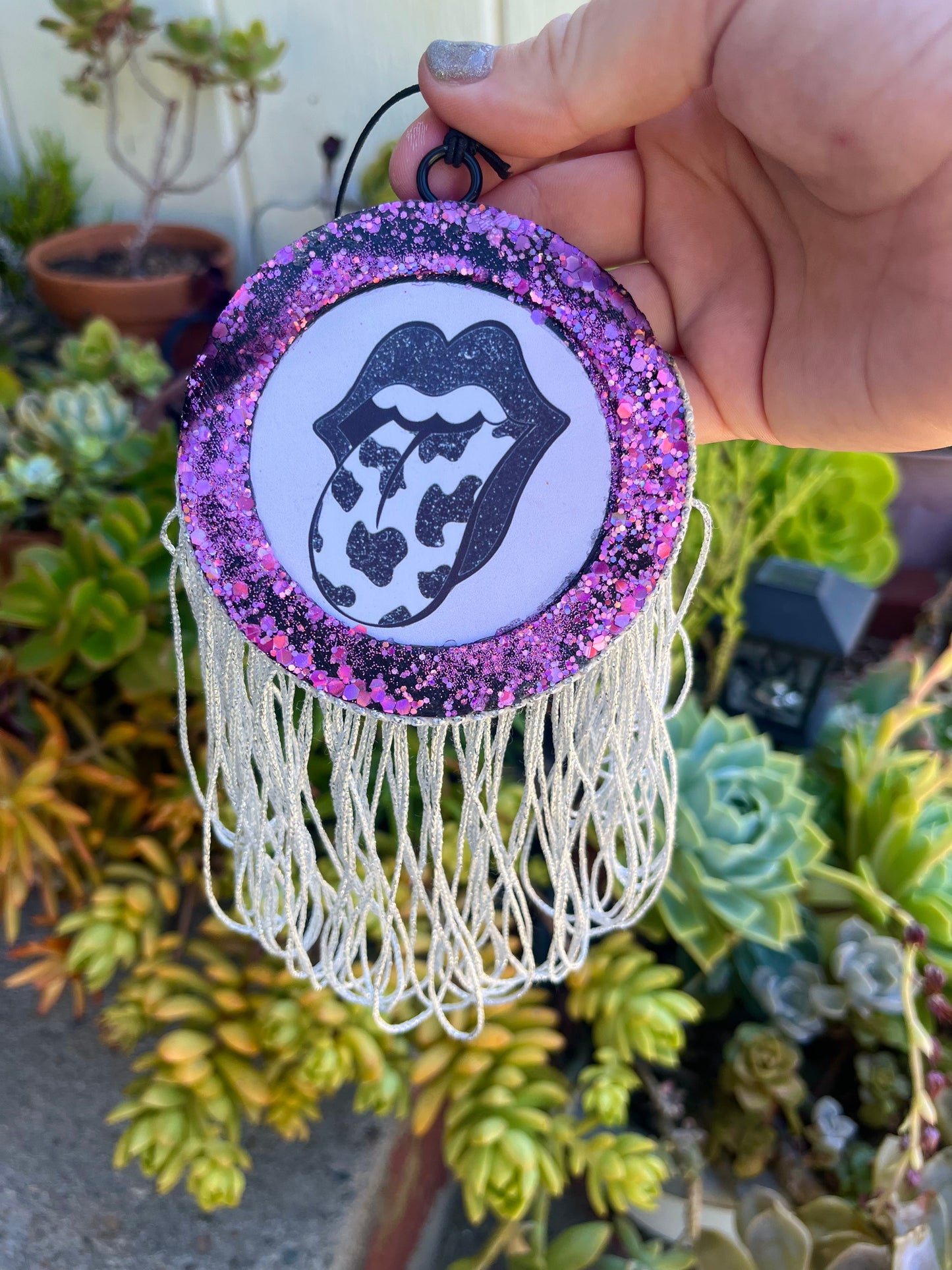 the lavender tongue đź‘…