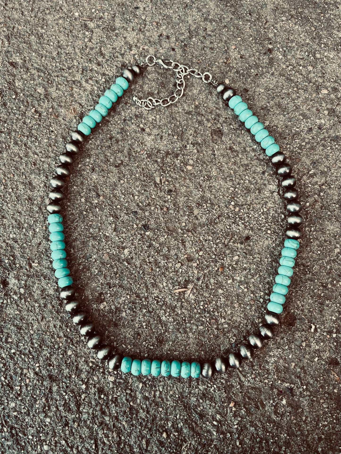 The beaded choker
