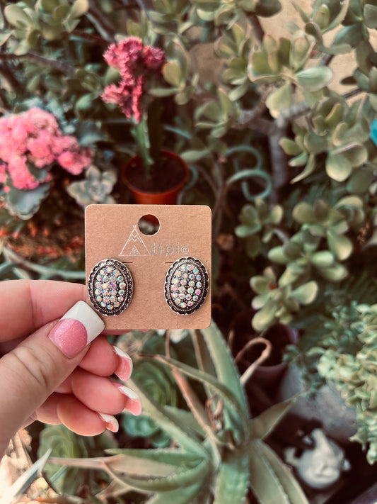 Oval studs