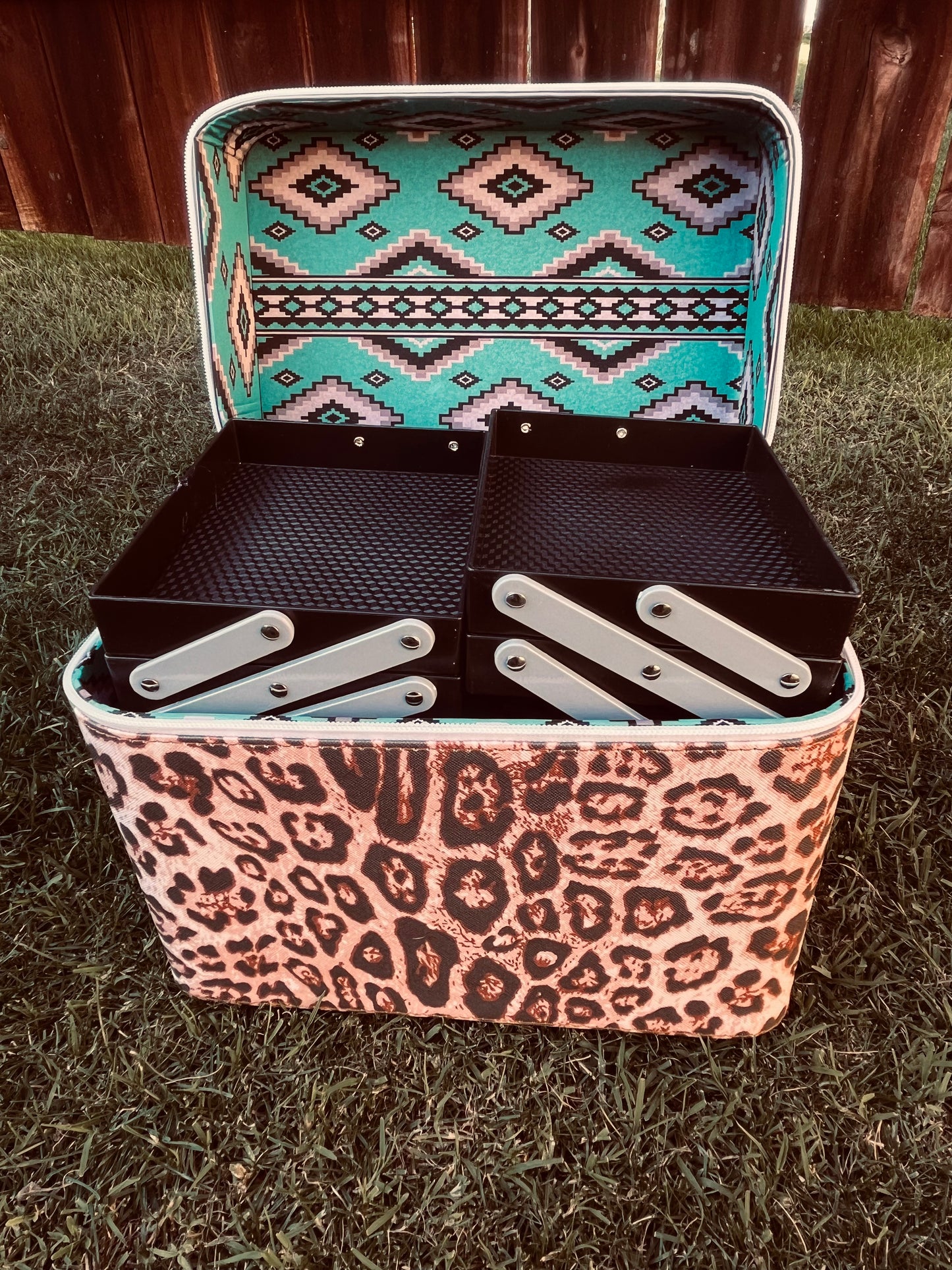 The leopard makeup box