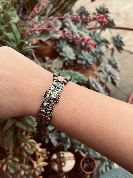 Long horn bracelet