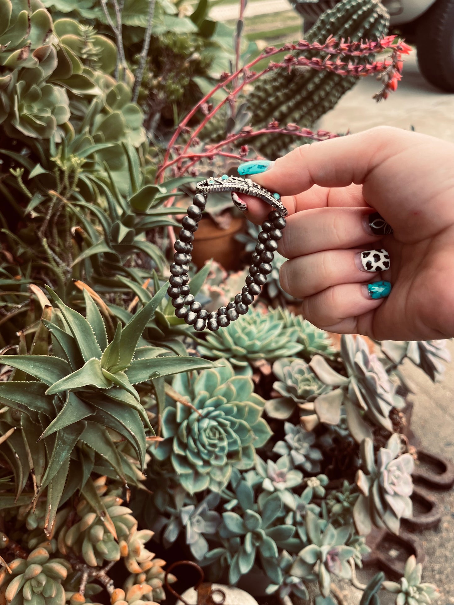 Long horn bracelet