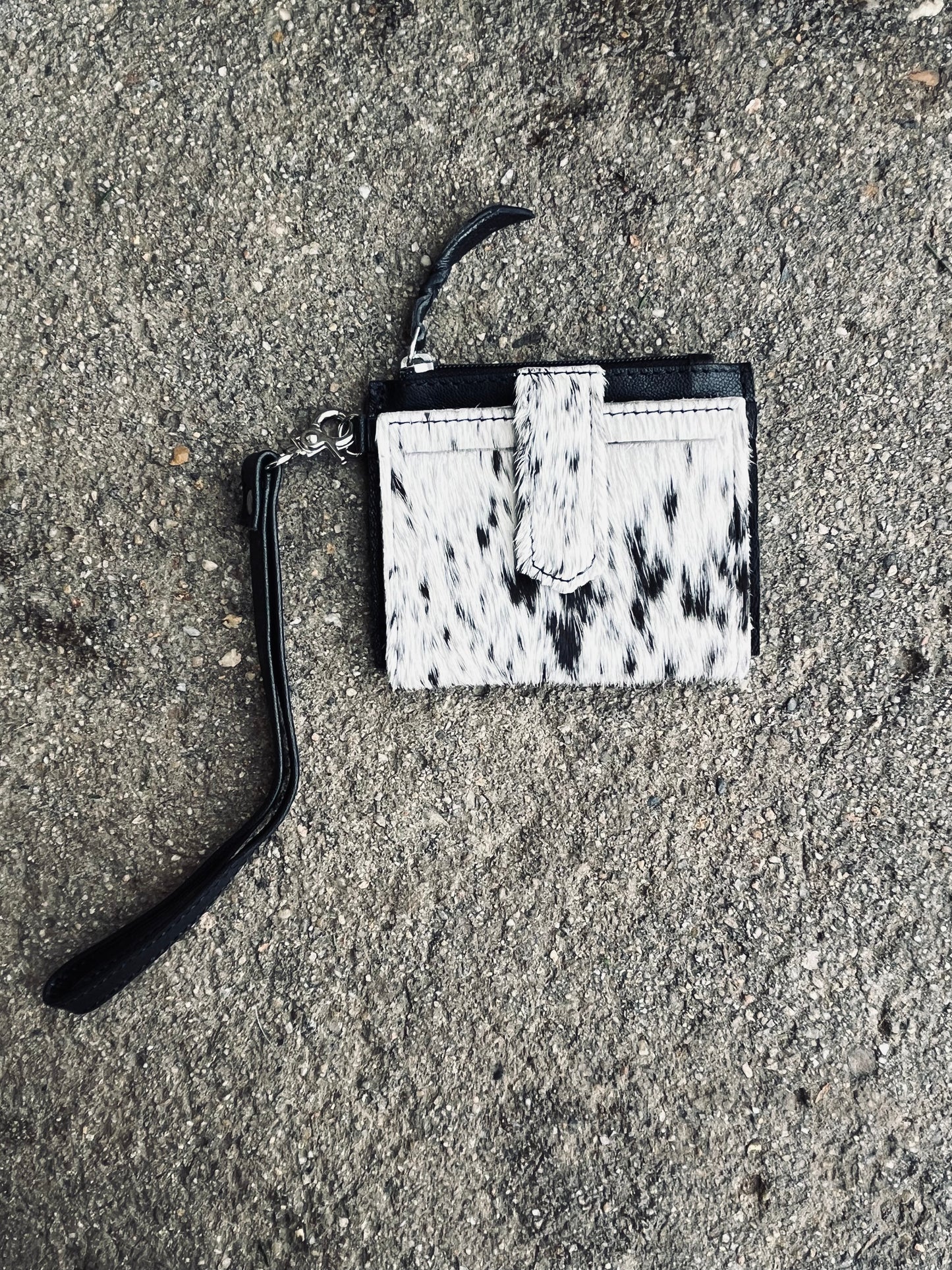 Wristlet cowhide wallet