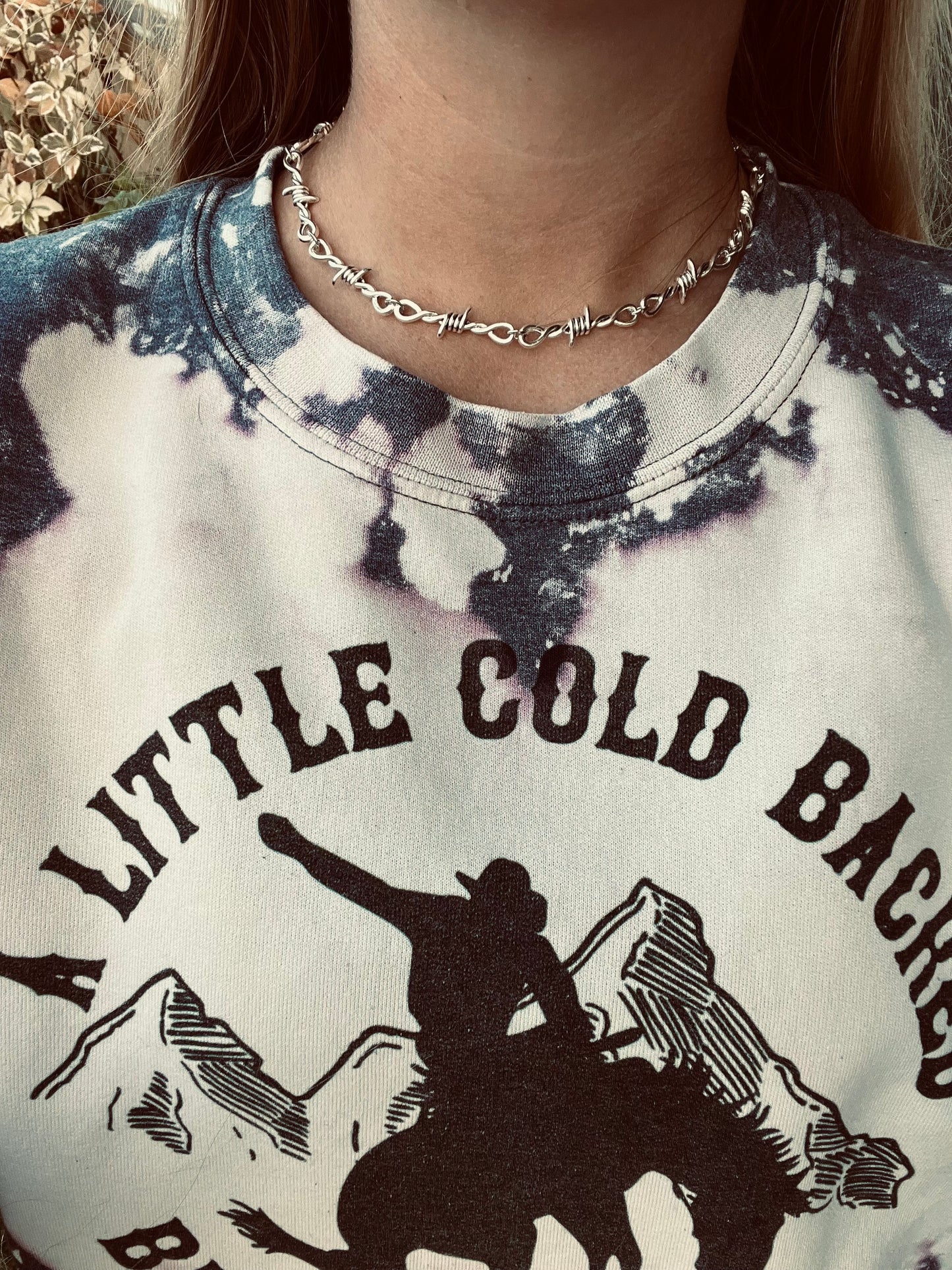 The barbed choker