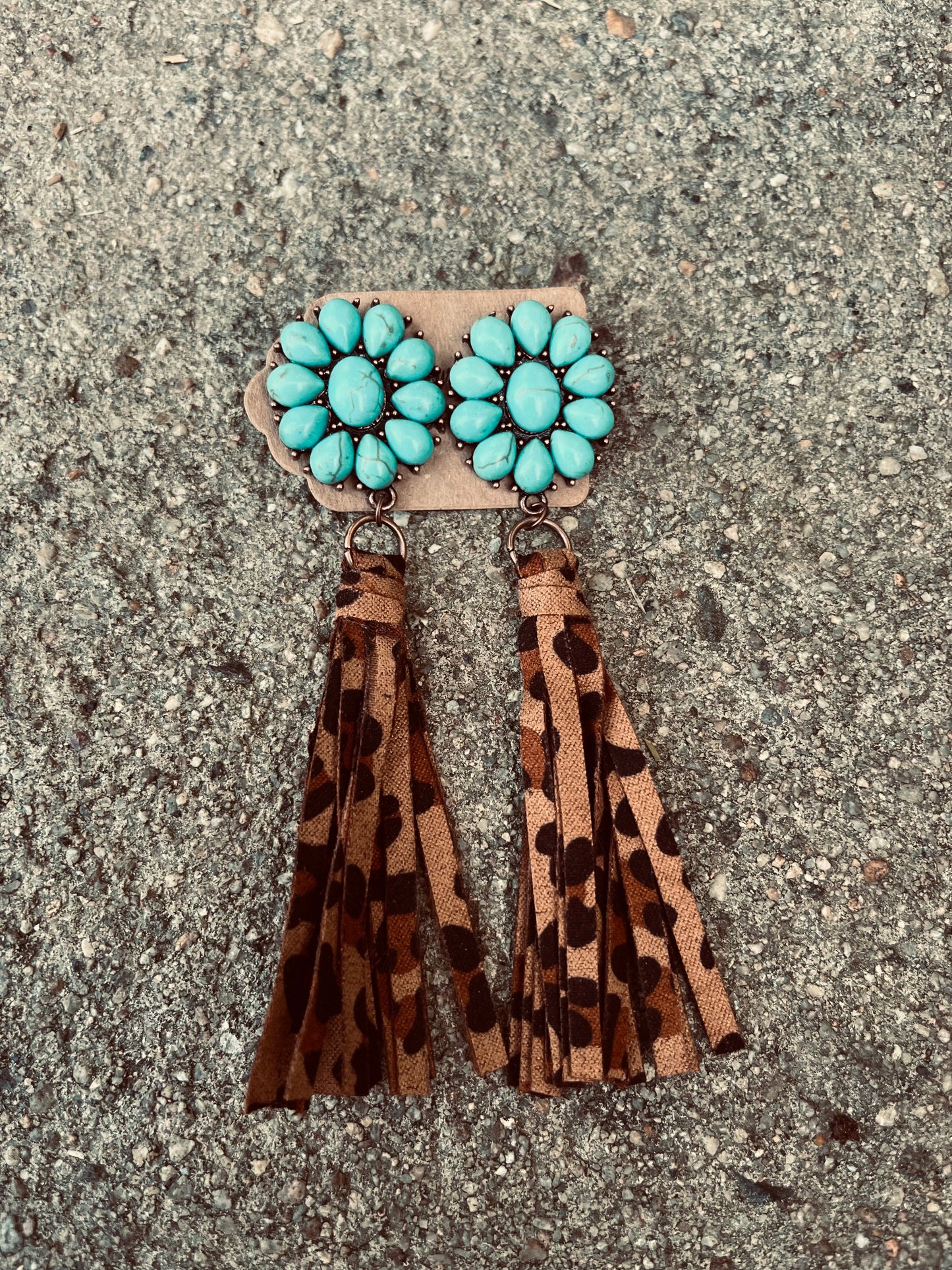 The leopard fringe