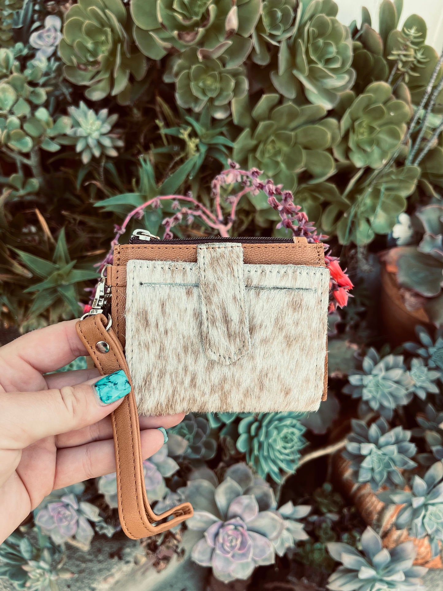 Wristlet wallet