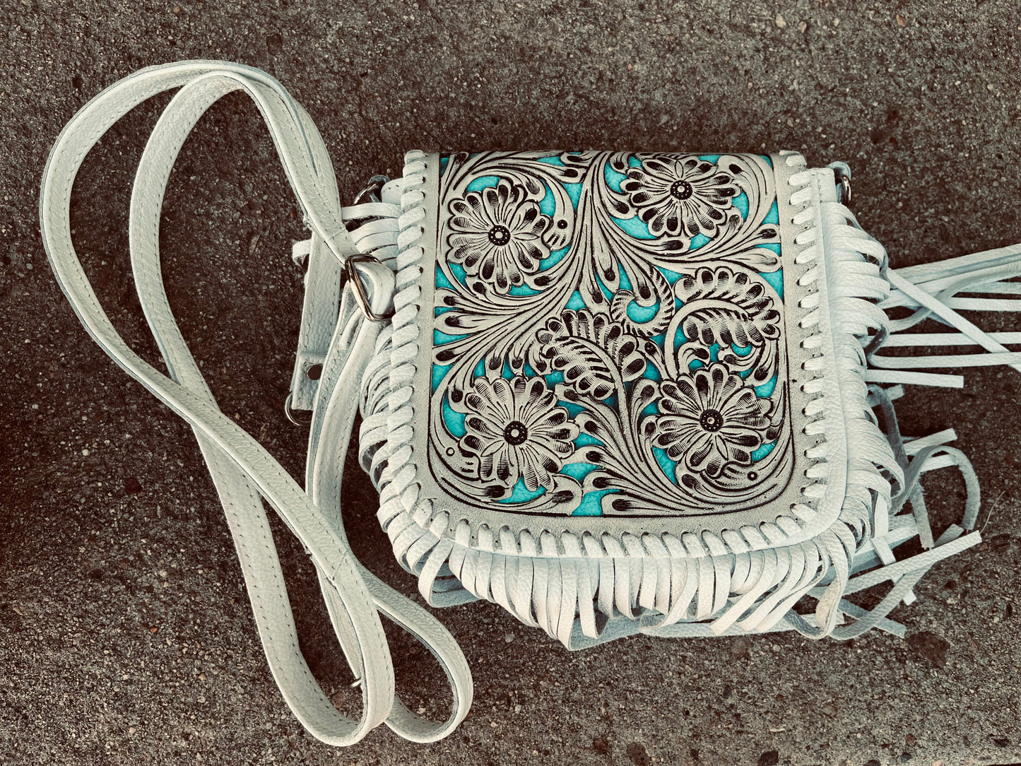 The Lexie crossbody small