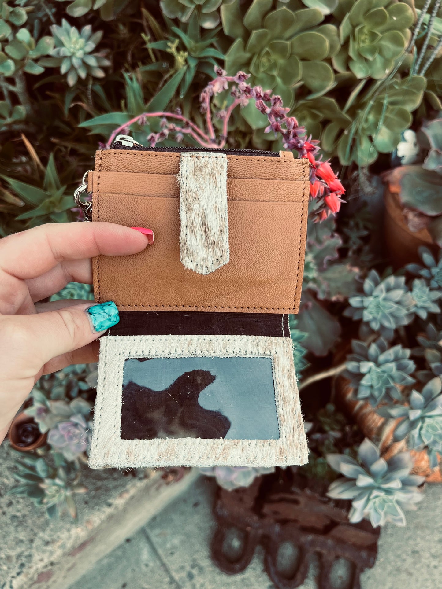 Wristlet wallet