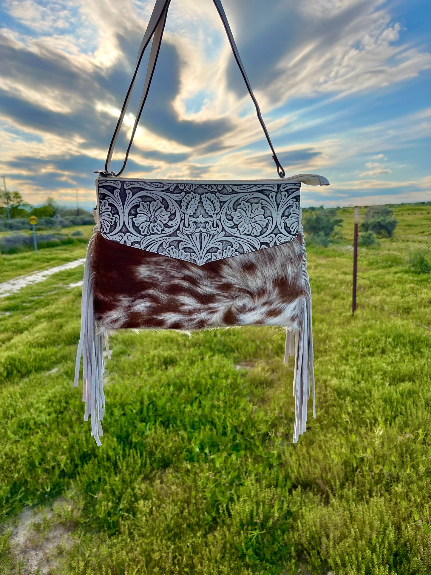 The morgan conceal crossbody