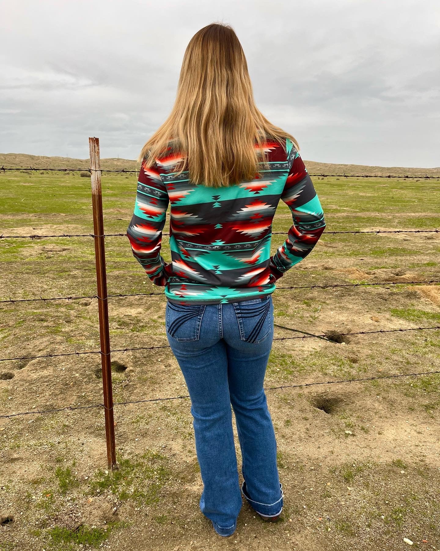 Texas rain fitted pullover